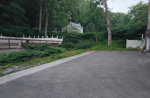 Roxborough House | 389A) Luxarious beautiful house!