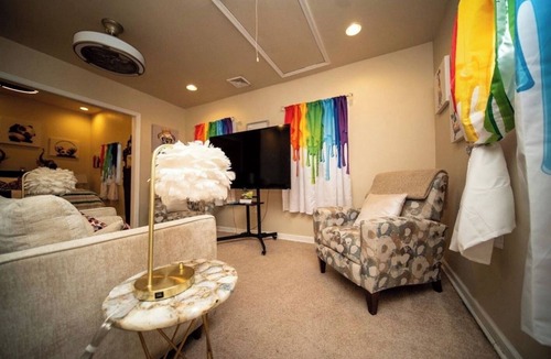 Roxborough House | 389A) Luxarious beautiful house!
