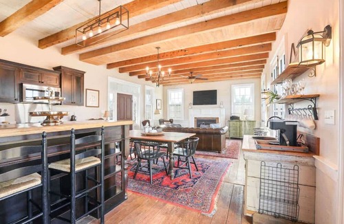Dyke House | 39-Acre Retreat: Mtn Vistas, River, Pool & Trails
