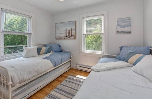 Rye Cottage | 39 Cable Rd., The "Ann"