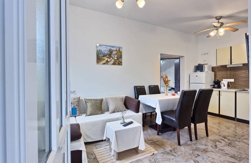 Cove Basina (Jelsa) Apartment | 39 m² Apartment ∙ 2 bedrooms ∙ 4 guests