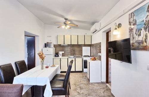 Cove Basina (Jelsa) Apartment | 39 m² Apartment ∙ 2 bedrooms ∙ 4 guests