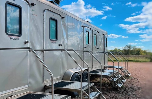 Prairie Lea Cabin | #39 Son's River Ranch - Glamping Cabin w/2 Queen Beds