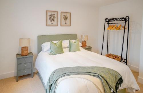 Devonport Apartment | 39 Teesra House