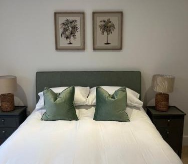 Devonport Apartment | 39 Teesra House