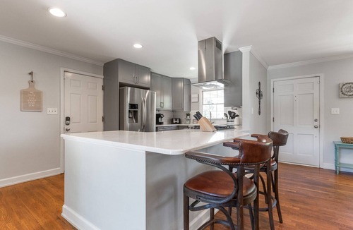 Smyrna House | 3926 Pineview, Smyrna