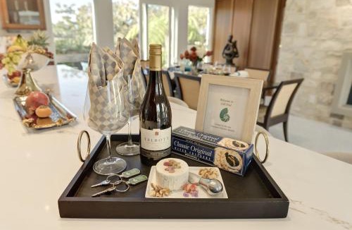 Northwest Carmel House | 3954 Lilli Pad