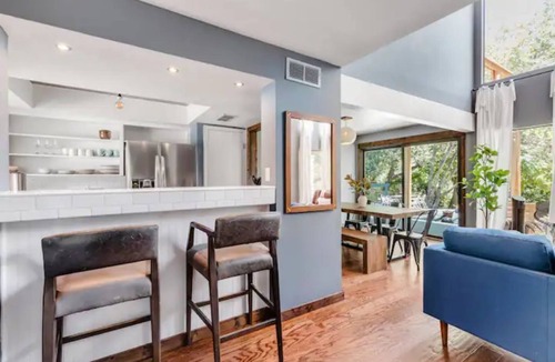 Scenic View West Condo | 3b2b Hidden Oasis in the Hills-Close to Downtown