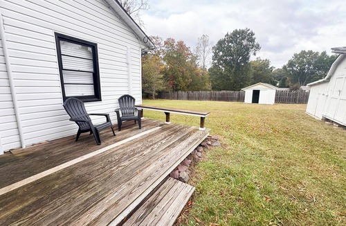 Eden House | 3bd/1bth Hidden Gem, Fast Wifi, Outdoor Space