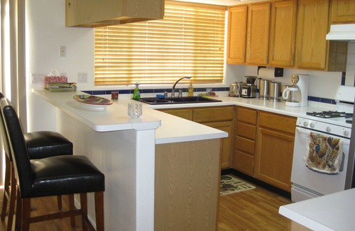Northwest Heights House | 3bd/2.5bath Coors And I-40 Convenient Freeway Access