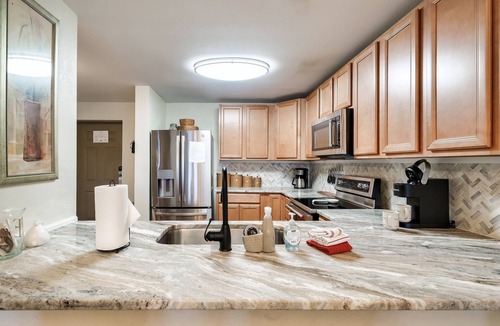 Pigeon Forge Condo | 3Bd/2Ba Condo New Remodel Right Off the Parkway in the Heart of Pigeon Forge