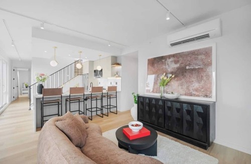 Greenpoint House | 3bd/3bath Penthouse with balcony