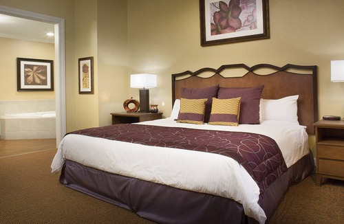 Table Rock Resort | 3BD Deluxe/Branson - w/Pools, BBQ, Game Room, Gym!