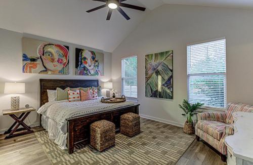 Cottonwood Shores House | 3BD Escape for 8 with Fire Pit & Patio Near Lake LBJ