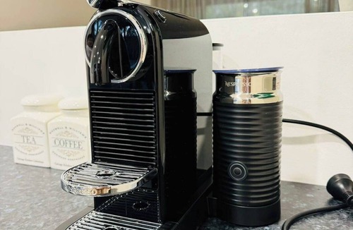 Mount Hunter House | 3BD Exclusive Manor Retreat Farm