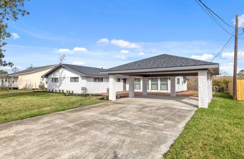 Lake Charles House | 3BD Getaway with pool: Paradise Near the Casinos