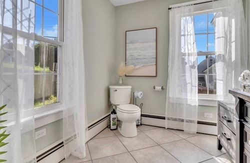 Biddeford House | 3BD House | Sleeps 8 | Peaceful
