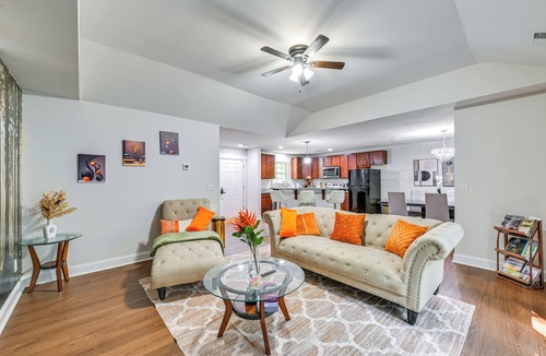 Paw Creek Cottage | 3BD House W/quiet Living, City Access: 6Mi to Dtwn