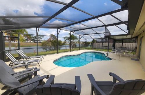 Indian Wells House | 3BD Lakeview House with Pool Dsney