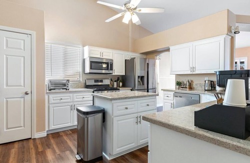 North Las Vegas House | 3BD Pool+Jacuzzi Oasis!