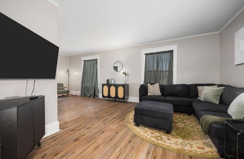 Peoria House | 3BD Retreat 5 Min from OSF | Extended Stay Ready