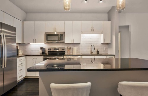 Clayton Apartment | 3BD Sanctuary Stone`s Throw from DT Clayton