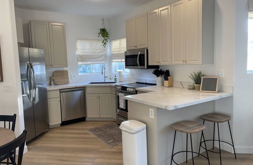 Superstition Springs Condo | 3bd Waterfront Resort Gated Community