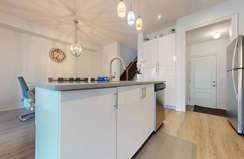 The Blue Mountains Villa | 3BDRM Townhome with Summer Pool