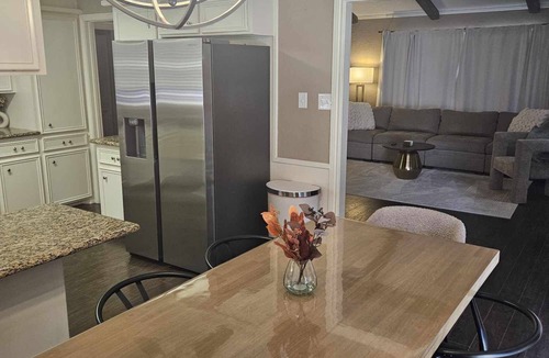 Lubbock House | 3Bed/2 Ba - Huge Fenced yard - Fast Freeway Access
