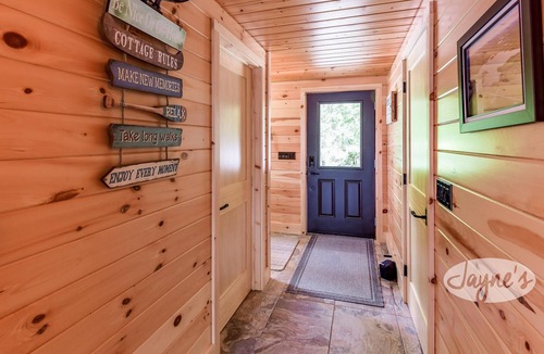 Seguin Cottage | 3bed 3bath cottage on Maple Lake! Incredible Sunsets! SW Exposure!