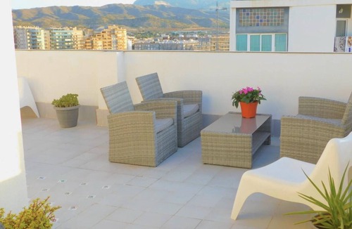 Coveta Fuma Apartment | 3Bed Penthouse Apt with Private Terrace & Balcony