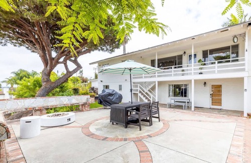 Olde Carlsbad House | 3bed Single Level Home