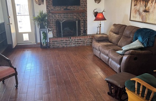 Amarillo House | 3bedroom 2bath 2car garage pet friendly