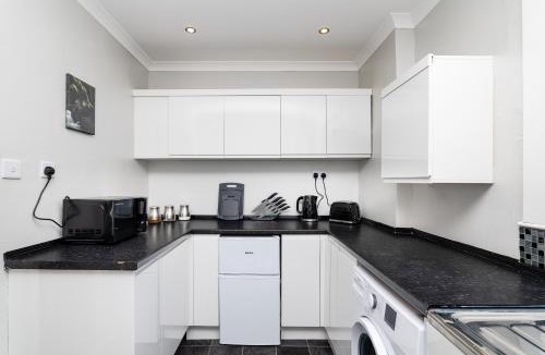 Bo'ness Apartment | 3Bedroom Apartment-Free Parking