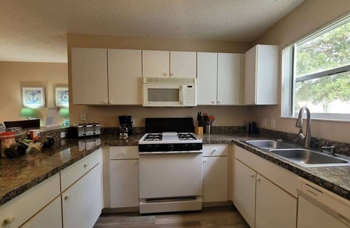 Santiago House | 3Bedroom w/2 SeaterGolfCart