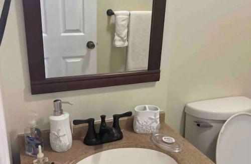 Colesville House | 3beds HANDS&HEART EXTENTED STY Lower level 2 BR