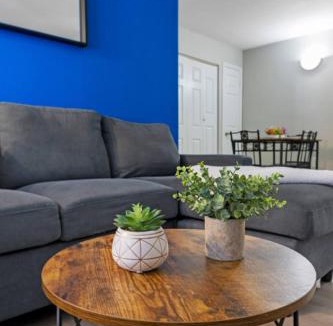 Pleasant Valley Apartment | 3BEDS, Resort, Pool, near UT 5mins to Downtown
