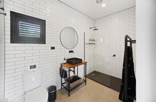 Whitfield House | 3BlackSHEDS