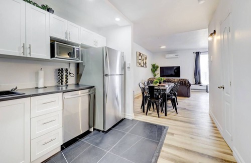 Maizerets Apartment | 3BR - 10 Min to Old Quebec + Free Street Parking
