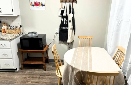 Berea House | 3BR 1Bath | Fully Fenced Yard with Garage