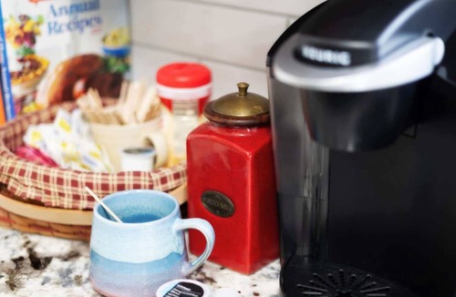 Berea House | 3BR 1Bath | Fully Fenced Yard with Garage