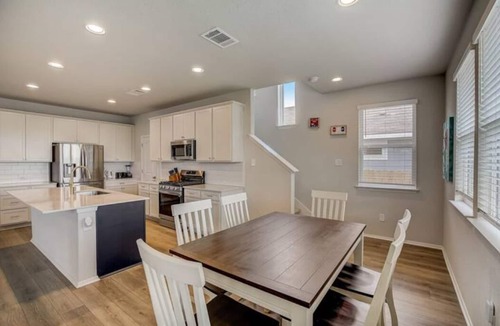 Travis County House | 3BR+2.5 BTH Oasis + Pool: F1 & 10M DT & Airport