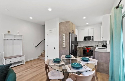 Green Lake Villa | 3BR 2.5BA Rooftop View Green Lake Hideaway