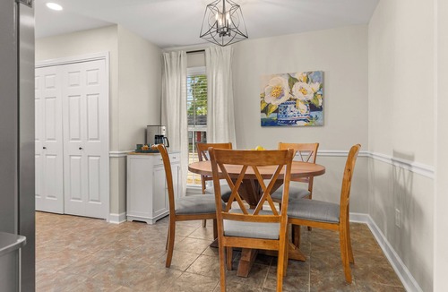 Cleveland House | 3BR/2BA Bluesbird Cottage Fire Pit Near DSU