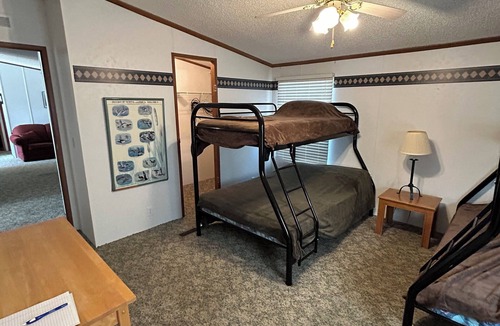 Moscow Cabin | 3br/2ba Duck Camp at Bayou Meto