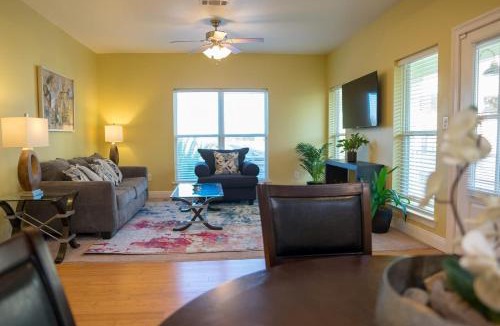 Kreole Apartment | 3BR 2BA, King Beds, Kitchen, WD, Gulf Coast -H-