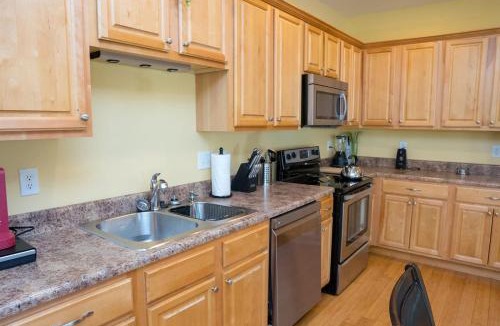 Kreole Apartment | 3BR 2BA, King Beds, Kitchen, WD, Gulf Coast -H-