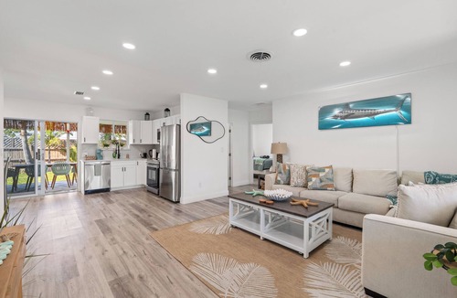 Coral Heights House | 3BR/2BA - Modern Coastal Retreat- Near Beach, Dining, Shops
