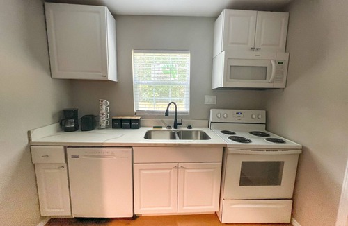 North Shore House | 3br/2bath, Hammock /Huge yard/House to yourself