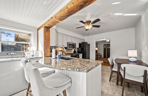 Turner Park House | 3BR/3BA 1940s Bungalow Near Expo Square. Pet friendly!